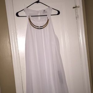 White dress (really pretty)